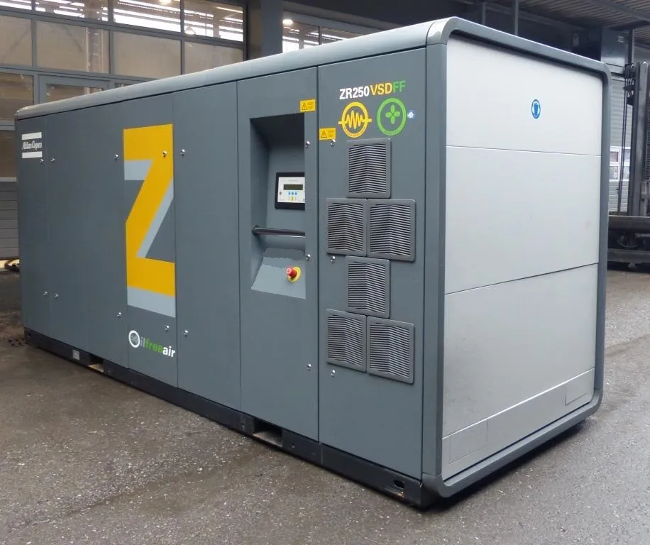 Atlas Copco ZR250VSDFF Безмасляный винтовой компрессор Б/У (Контрактный)